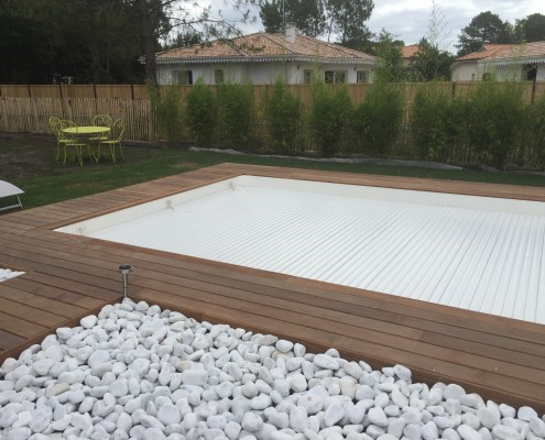 Couverture de sécurité piscine gironde Marine et Blanc Piscines