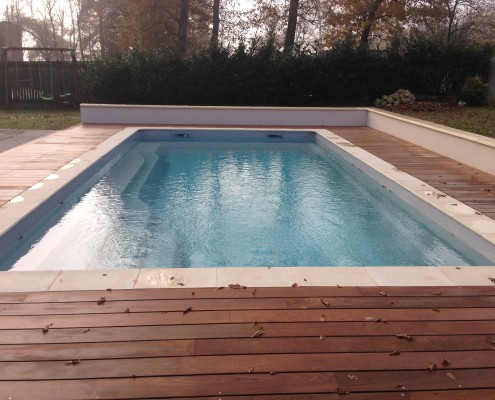 Piscine à coque gironde Marine et Blanc Piscines